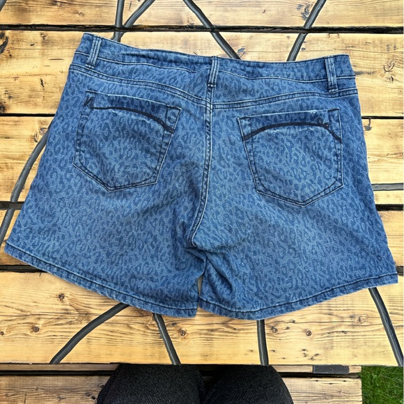 Nanette Spotted Jean Shorts size 10 - Picture 3 of 3